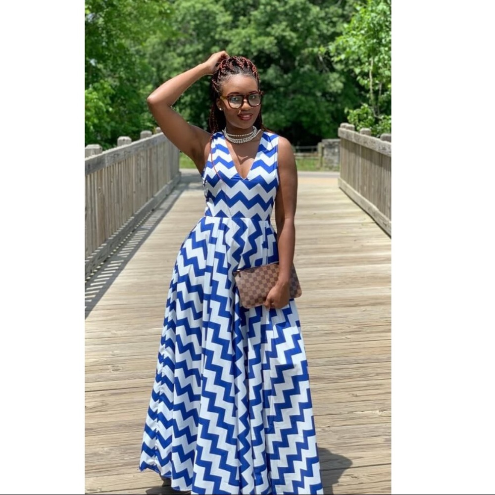 Chevy Print Maxi Dress - Picture 2 of 3